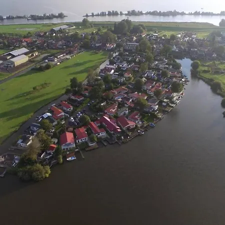Feriehus Good Times Mit Eigenem Steg Vislust Ijsselmeer